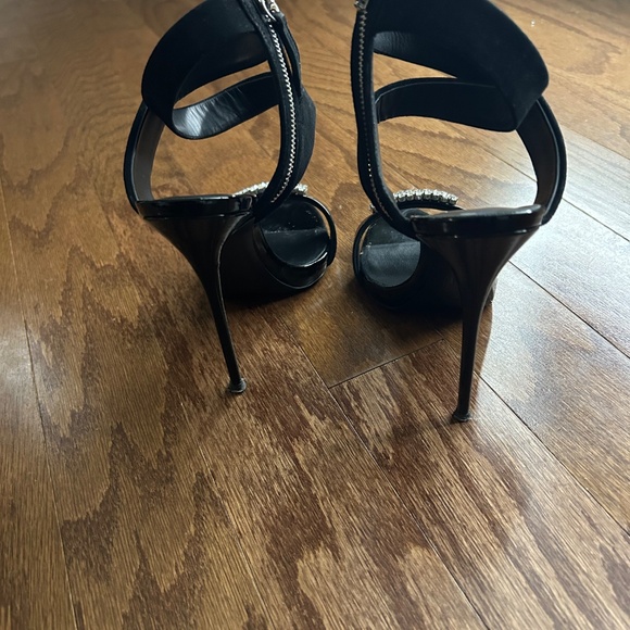 Giuseppe black stiletto heels open tioe - Picture 8 of 8